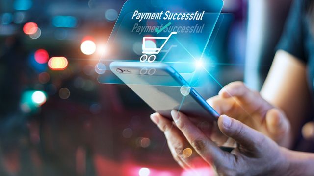 E-Money Teknologi dalam Bidang Finansial Mempermudah Transaksi